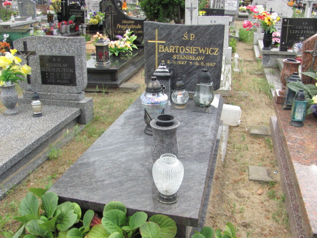 Grób Stanisław Bartosiewicz