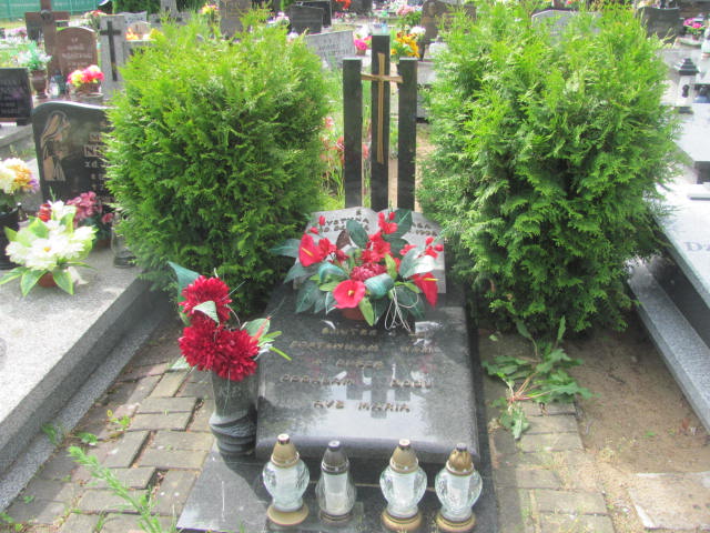 Grób Krystyna Pielasa