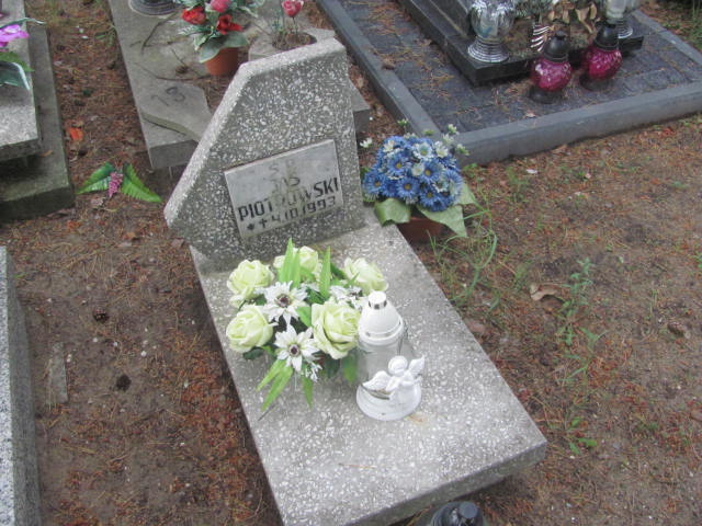 Grób Jan Piotrowski