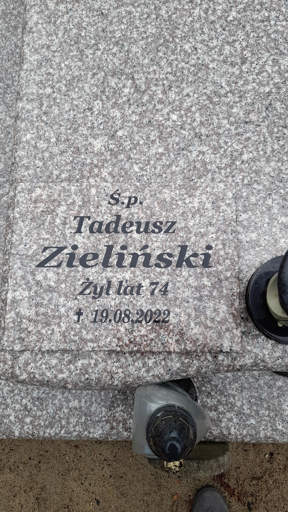 Grób Tadeusz Zieliński