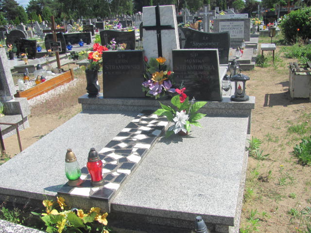 Grób Monika Stramowska