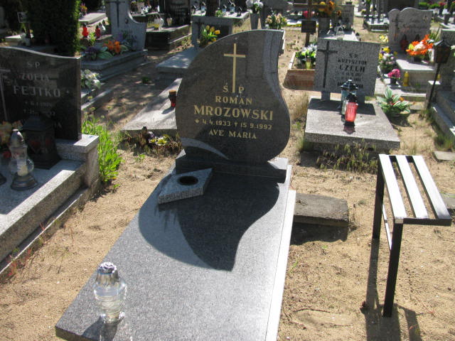 Grób Roman Mrozowski