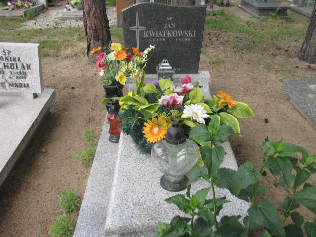 Grób Jan Kwiatkowski
