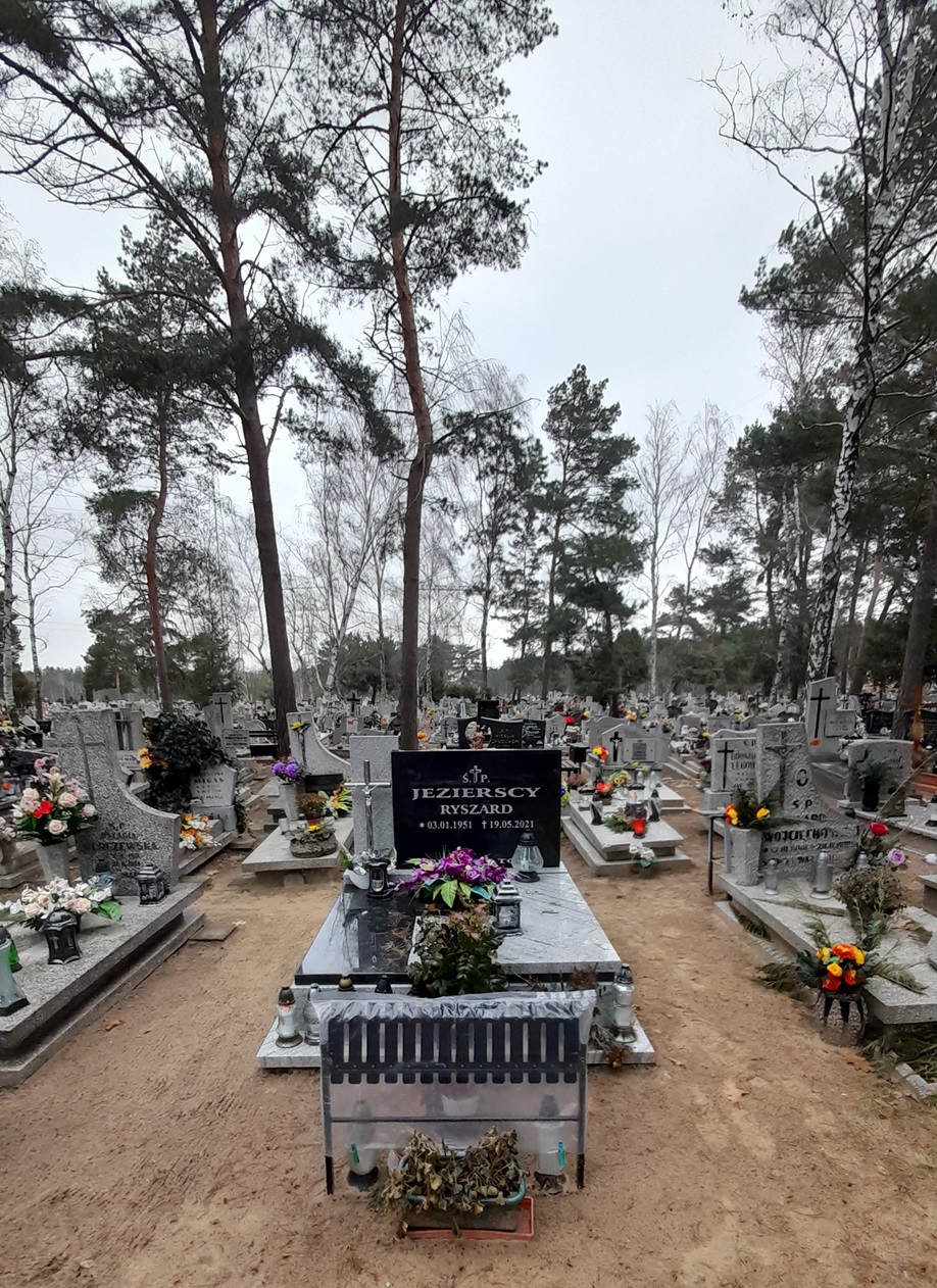 Grób Ryszard Jezierski 