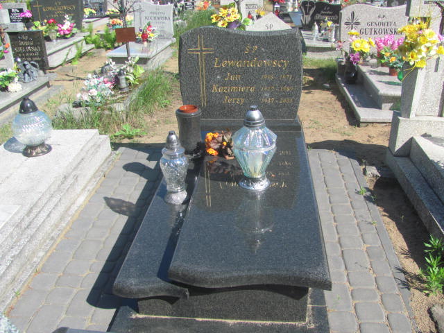Grób Jerzy Lewandowski