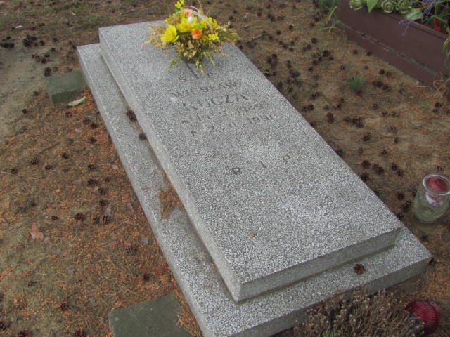 Grób Wiesław Kucza