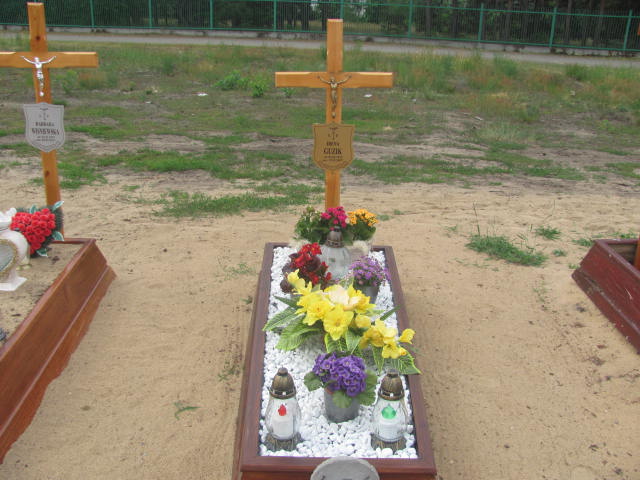 Grób Irena Guzik