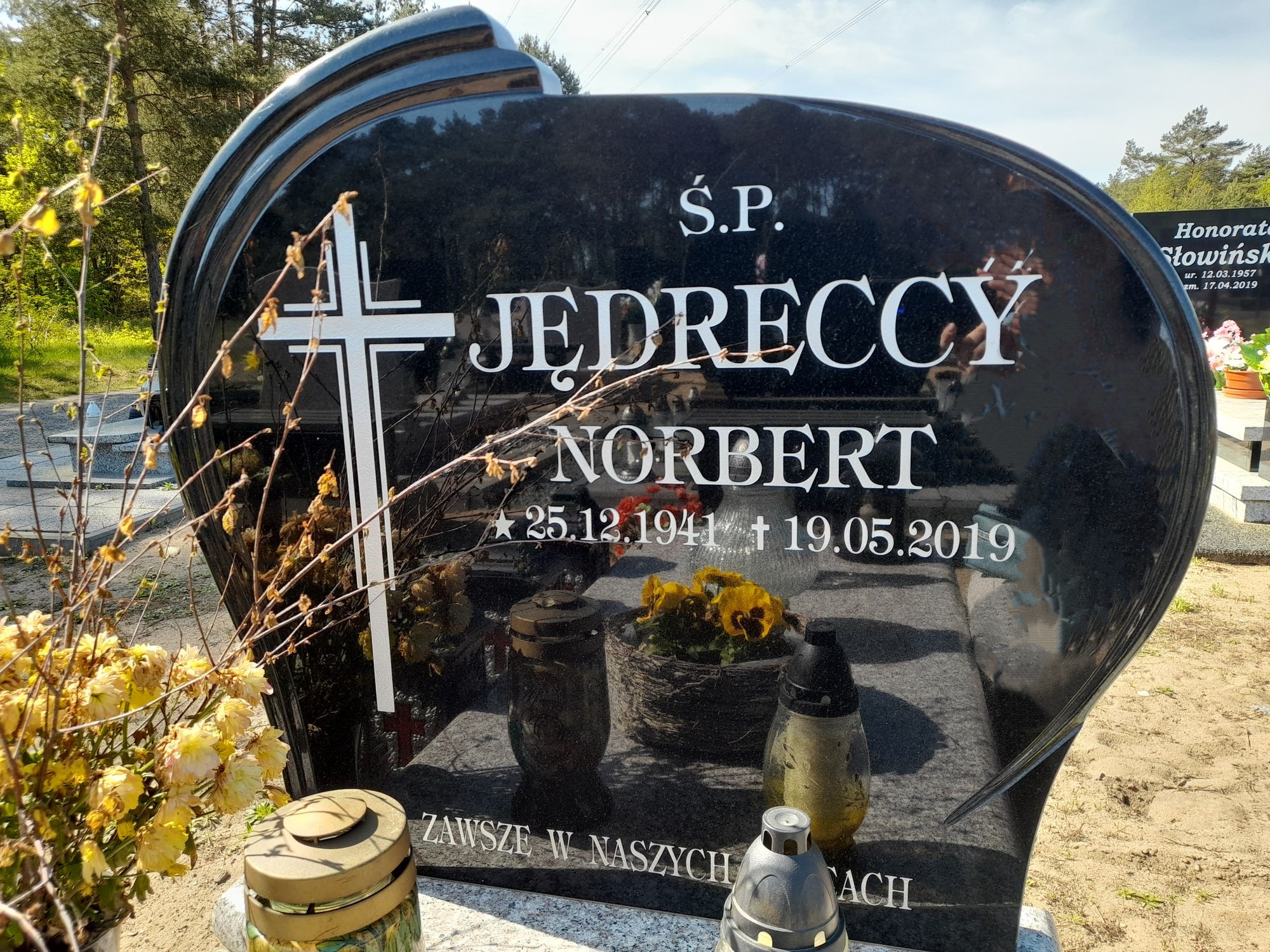 Grób Norbert Jędrecki