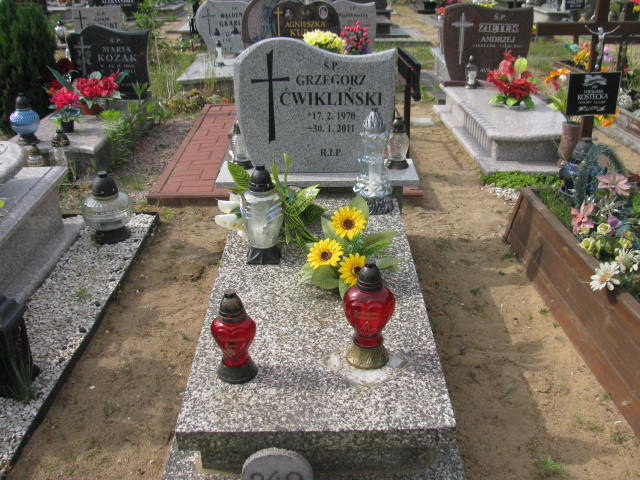 Grób Grzegorz Ćwikliński