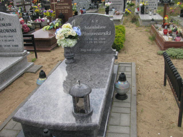 Grób Stanisław Piwowarski