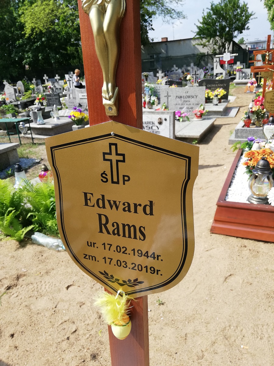 Grób EDWAD RAMS