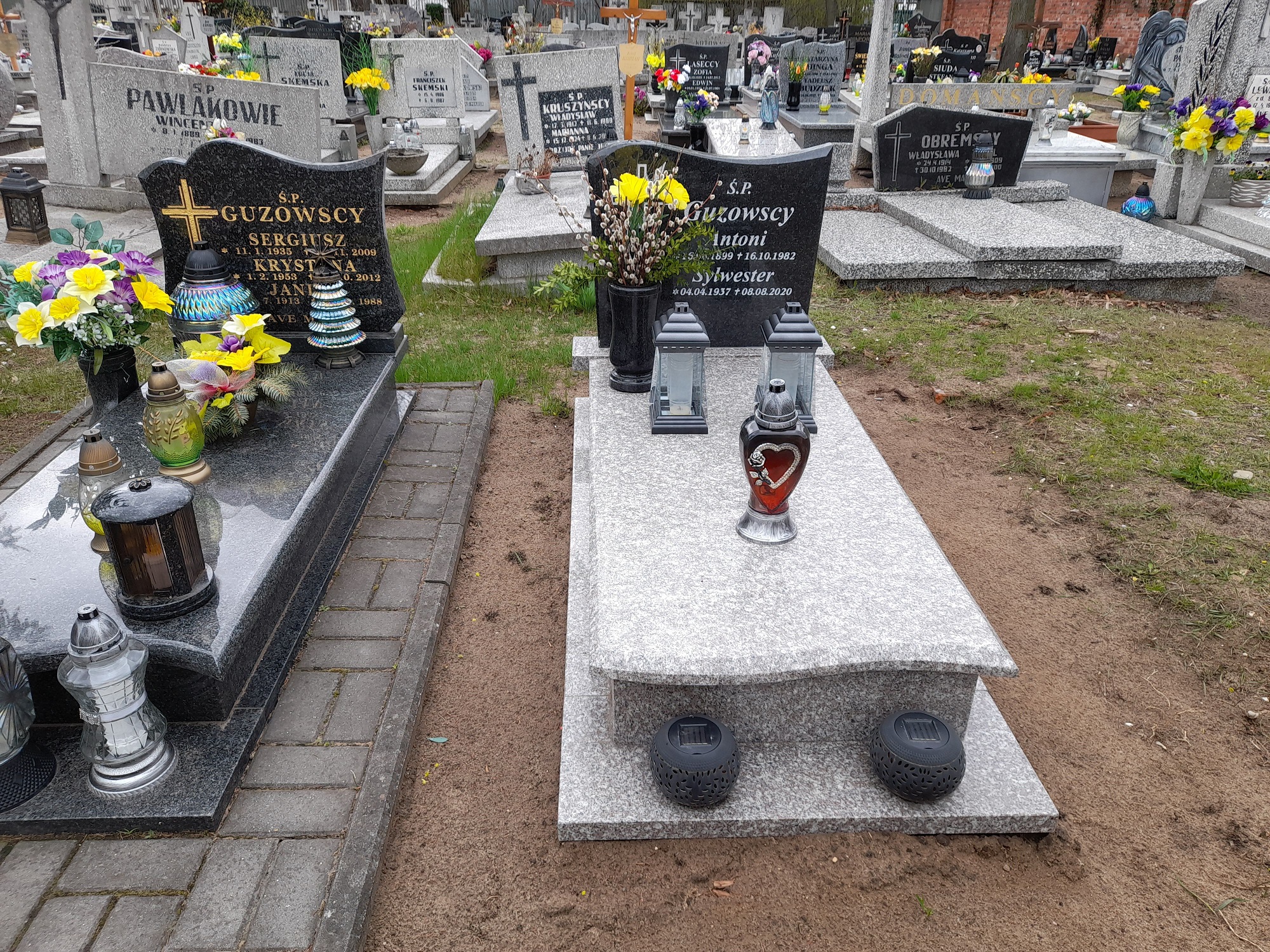 Grób SYLWESTER GUZOWSKI