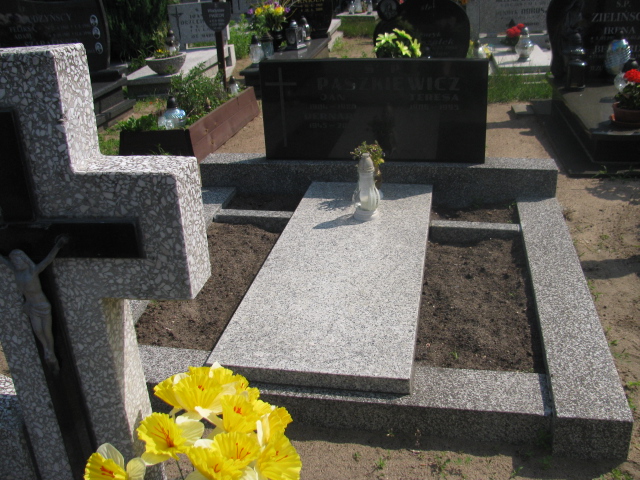 Grób Teresa Paszkiewicz