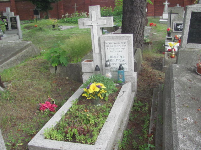 Grób Franciszek Kruszyński