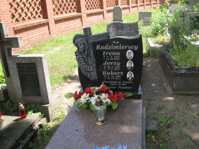 Grób Robert Radzimierski