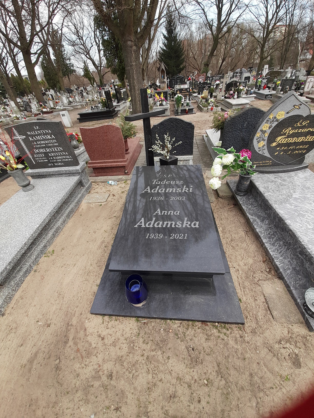 Grób Anna Adamska