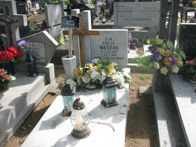 Grób Łucja Waszak